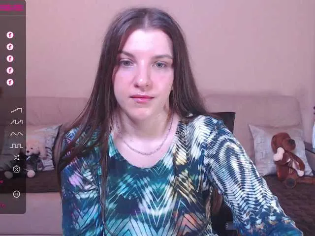 Live sex webcam photo for RennaHart #275951503