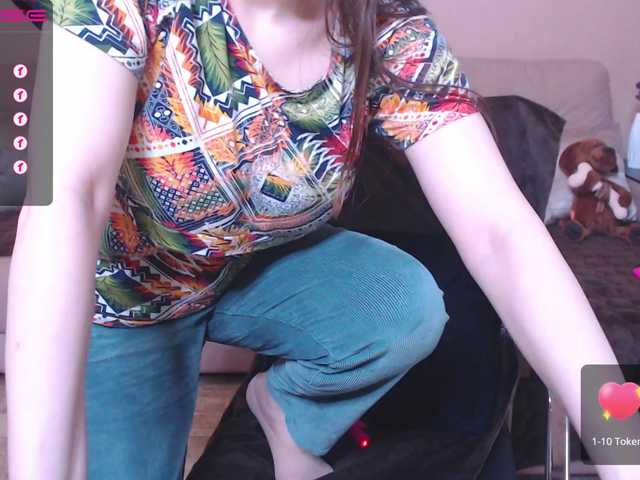 Live sex webcam photo for RennaHart #276048093