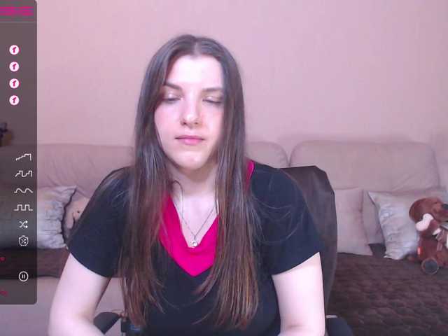 Live sex webcam photo for RennaHart #276057489