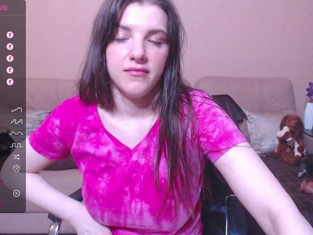 Live sex webcam photo for RennaHart #276092116