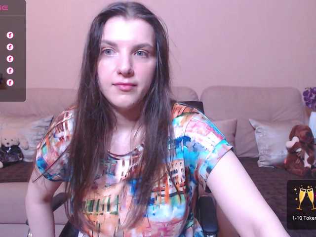 Live sex webcam photo for RennaHart #276111441