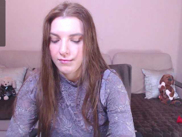 Live sex webcam photo for RennaHart #276350955