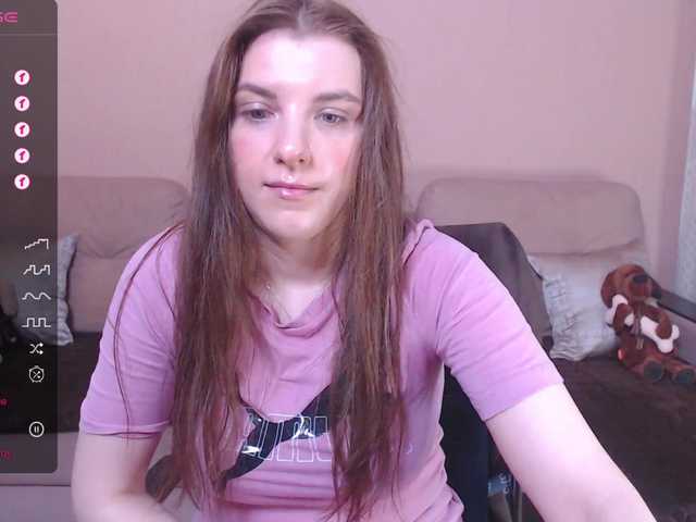 Live sex webcam photo for RennaHart #276403213