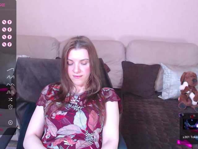 Live sex webcam photo for RennaHart #276562743