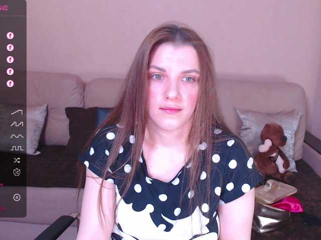 Live sex webcam photo for RennaHart #276643897