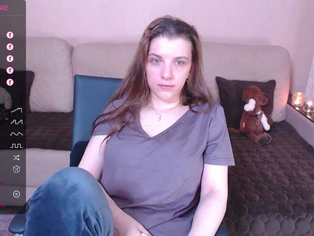 Live sex webcam photo for RennaHart #276692810