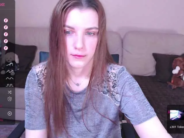 Live sex webcam photo for RennaHart #276806558