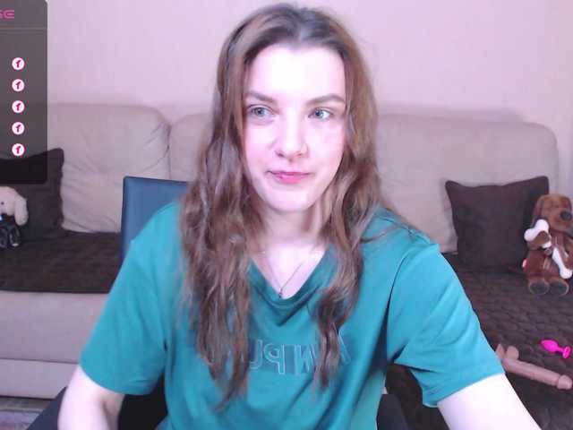 Live sex webcam photo for RennaHart #276855178