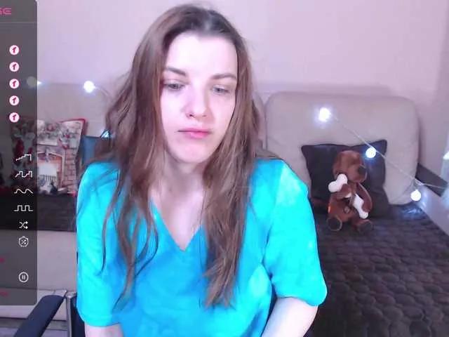 Live sex webcam photo for RennaHart #277009080