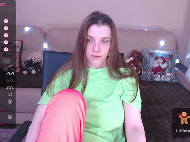 Live sex webcam photo for RennaHart #277043874
