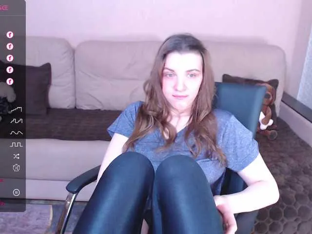 Live sex webcam photo for RennaHart #277179136