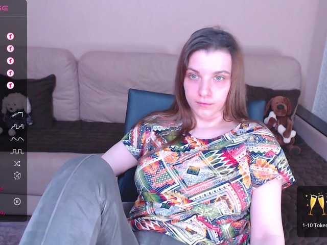 Live sex webcam photo for RennaHart #277210764