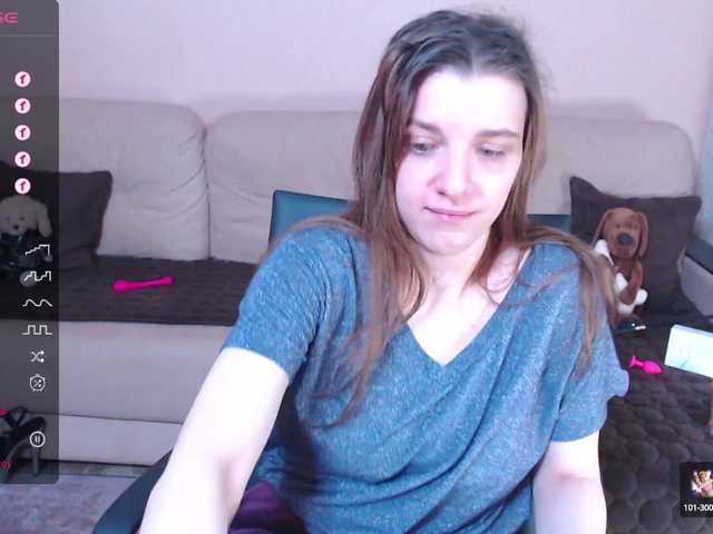 Live sex webcam photo for RennaHart #277322363