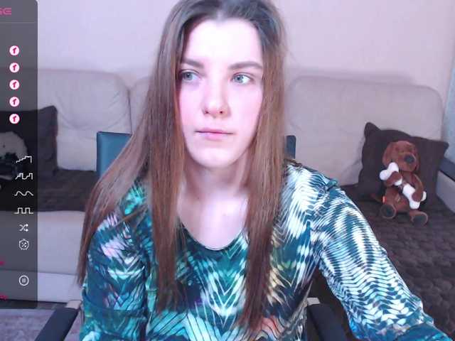 Live sex webcam photo for RennaHart #277421298