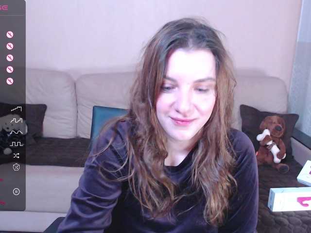 Live sex webcam photo for RennaHart #277473526