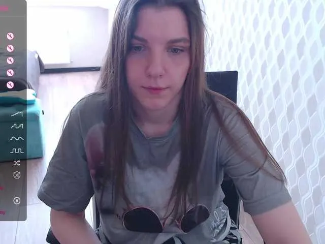 Live sex webcam photo for RennaHart #277741874