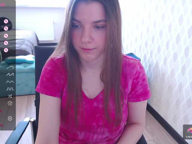 Live sex webcam photo for RennaHart #277756568