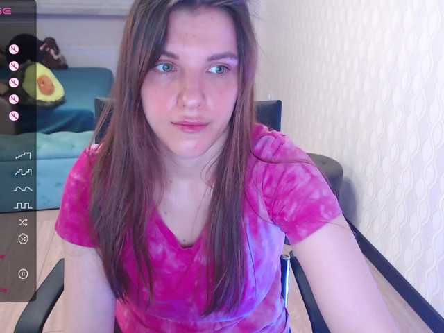 Live sex webcam photo for RennaHart #277826119