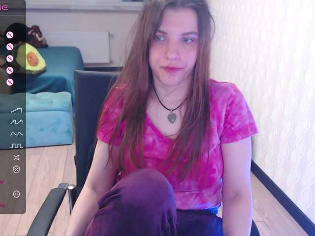 Live sex webcam photo for RennaHart #277828108