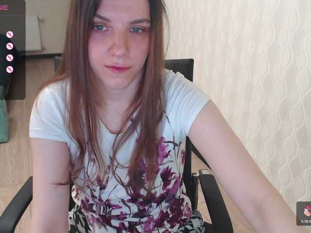 Live sex webcam photo for RennaHart #278001568