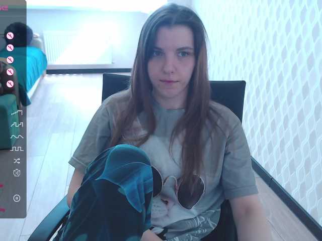 Live sex webcam photo for RennaHart #278213764