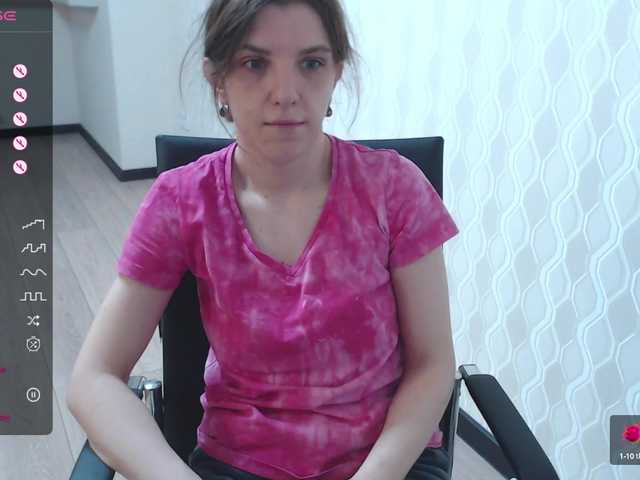 Live sex webcam photo for RennaHart #290585263