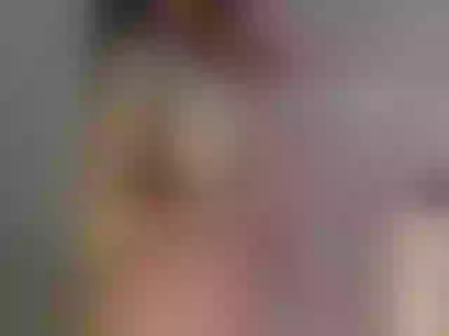 Live sex webcam photo for Rennaaa #276624571