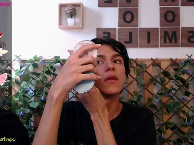 Live sex webcam photo for Ressco2002 #274272650