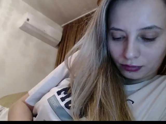 Live sex webcam photo for Rexxa-flower #272864601