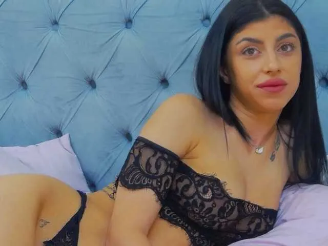 Live sex webcam photo for ReyahKalifa #275433791