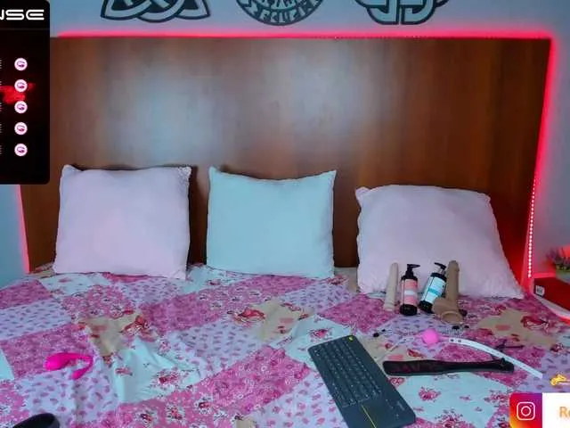 Live sex webcam photo for ReychelGV #276023574