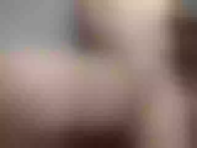 Live sex webcam photo for ReyleDoll #272996415