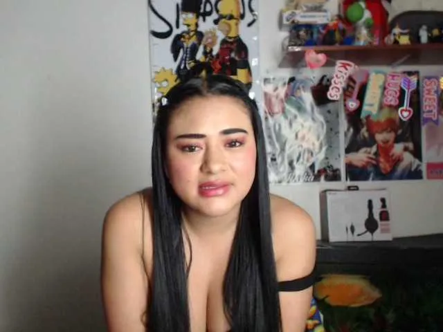 Live sex webcam photo for ReyleDoll #274359627