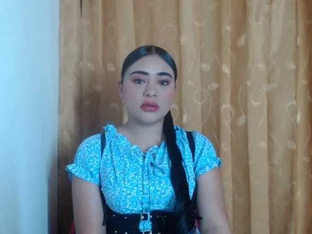 Live sex webcam photo for ReyleDoll #274418292