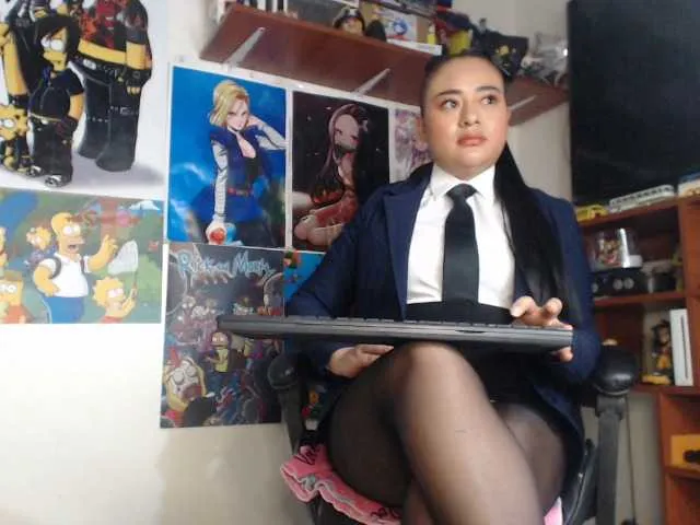 Live sex webcam photo for ReyleDoll #277700124