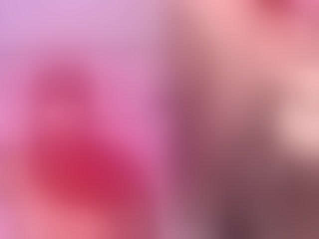 Live sex webcam photo for RhiaNeal #294197930