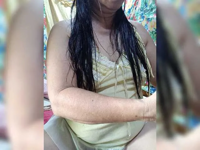 Live sex webcam photo for Rhiaa #274569900