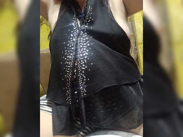 Live sex webcam photo for Rhiaa #274645095