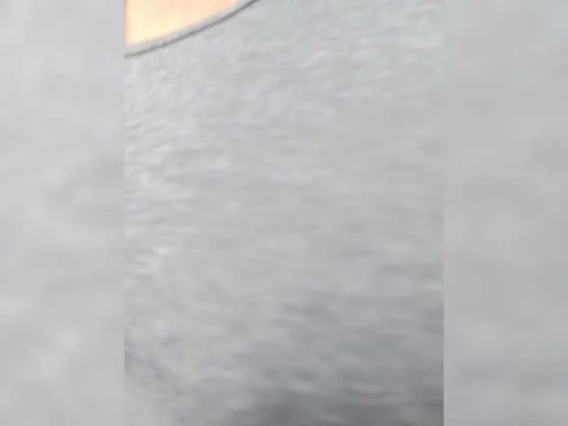 Live sex webcam photo for Rhiaa #276295980