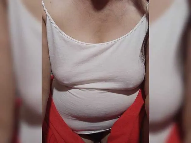Live sex webcam photo for Rhiaa #276359491