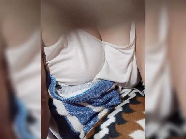 Live sex webcam photo for Rhiaa #276459183