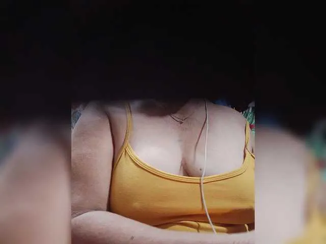 Live sex webcam photo for Rhiaa #276533965