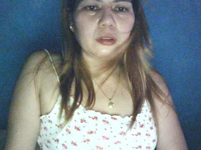 Live sex webcam photo for Rhyza #275611634