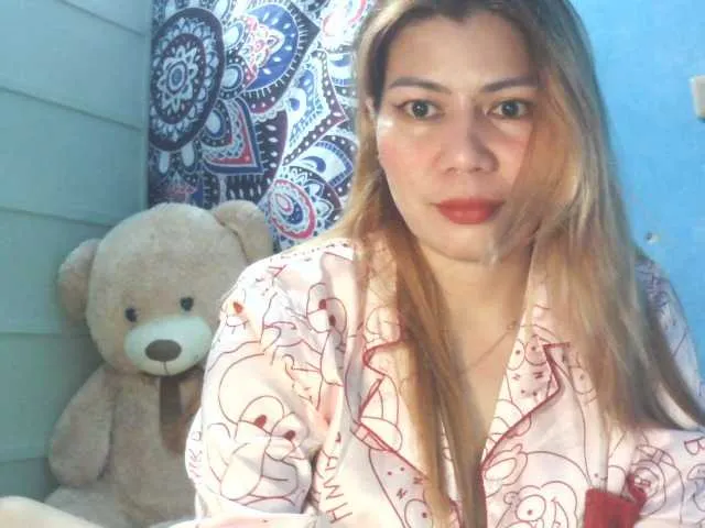 Live sex webcam photo for Rhyza #275722403