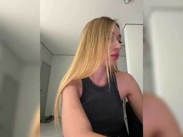 Live sex webcam photo for RiaMaryia #291107325