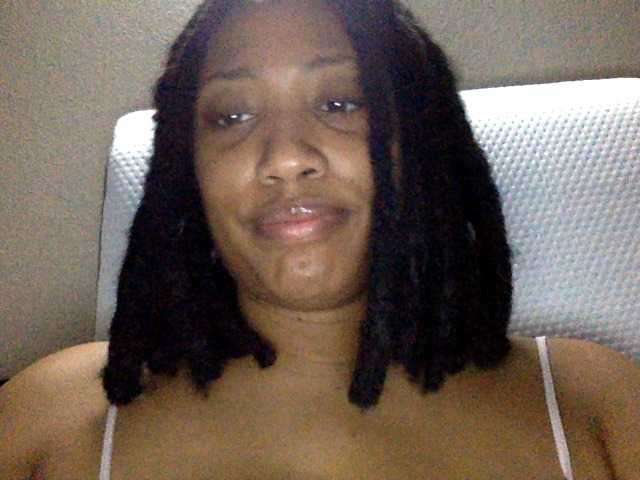 Live sex webcam photo for RichGoddess #277105331