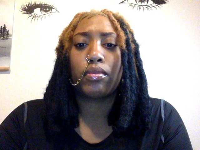 Live sex webcam photo for RichGoddess #277149983