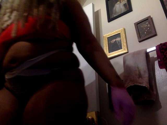 Live sex webcam photo for RichGoddess #277266932