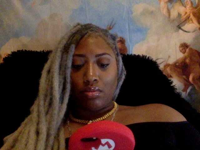 Live sex webcam photo for RichGoddess #277311179