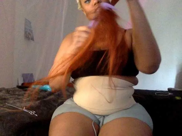 Live sex webcam photo for RichGoddess #277590394